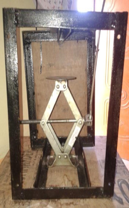 coconut cutting machine